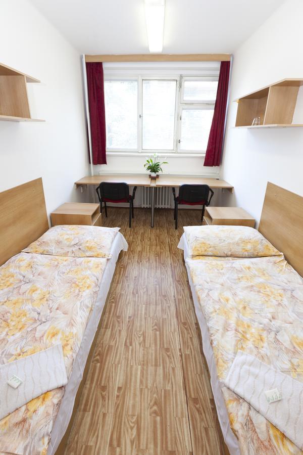 Hostel Sinkule Прага Экстерьер фото